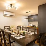 Luxury 4br Cozy Pool, Gym, Sauna, Wparking At Cbd * Brisbane