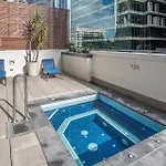 Apartment Skyview Pool, Gym & Views