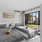 Luxury Living 2b2b In Southern Parking Holiday home