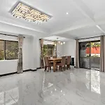 Luxury Living 2b2b In Southern Parking * Brisbane