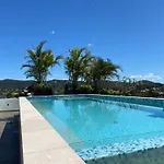 Spacious 2 Bed 2 Bathroom Unit In Heart Toowong