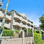 1-Bedroom Haven In The Heart Of South Brisbane