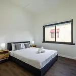 Comfy 2Br Sweet Home W Parking Balcony Near River