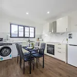 Comfy 2Br Sweet Home W Parking Balcony Near River