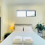 Independent With Onsuite And Small Kitchen Guest house 3*