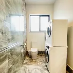 Guest house Independent With Onsuite And Small Kitchen