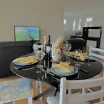 Peaceful Share Suite In Coopers Plains