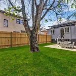 Gabba Central House 3Br2Bath Pets