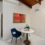 Holiday home Charming 4br House With Parking Near Sunnybank