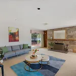 Charming 4br House With Parking Near Sunnybank