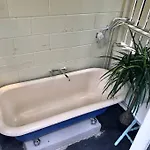 Tallywood 3 The Hacienda 2bed Pets Yard Pool Holiday home Brisbane