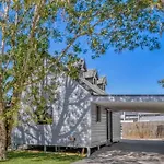 Gabba Central 2 Separate Homes 1 Block 6 Bdrms