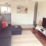 Comfortable 2B Apartment Close To Cbd & Transport
