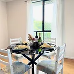 16C Cozy Ensuite Room In Coopers Plain