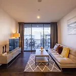 Cbd 3b2b Near Everything With Parking And Balcony Apartment Brisbane