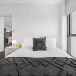 Cosy 1-bed With 41st Floor Views Pool & Gym Apartment Brisbane