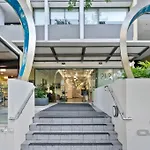Luxe City Living Chic2Br Apt In Prime Cbd Location
