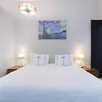 \'The Stuart\' Tri-Level Luxury With Poolside Dining
