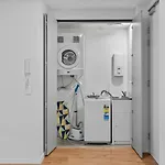 2Br Apartment In Prime Location