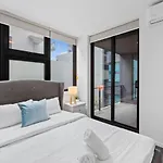 2Br Apartment In Prime Location