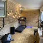 Holiday home 3br Comfy Home, Gym & Garden In