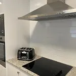 Holiday home 3br Comfy Home, Gym & Garden In *