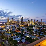 Modern Meets The Gabba Apartment Brisbane