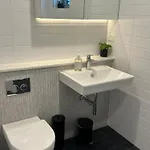 Modern Meets The Gabba