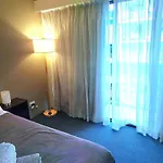 City Studio Near Popular Attractions