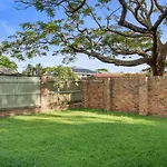 Spacious Affordable 7B3B 2 Living Pool Yard And Mall