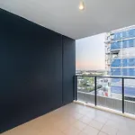 2br-2ba Resort-style Retreat In Hamilton M21 *