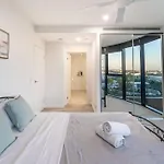 Apartment 2br-2ba Resort-style Retreat In Hamilton M21 *