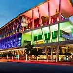 Gilded River - Vintage Charm & River Front Luxury 1 Bedroom Apartment - Story Bridge Views