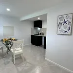 17a Olive In Sunnybank Holiday home *