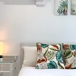 17a Olive In Sunnybank Holiday home *
