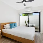 Apartment Garden 2bed X 2bath, Parking