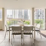 Artist Retreat With Huge Entertaining Balcony