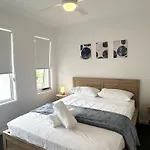 New Ensuite Room In New House Near Chermside