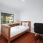Best Value 4Beds Home Near Shops, Cafes And Forest