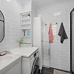 High Ceiling 1 Bedroom In The Brisbane