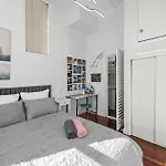 Apartment High Ceiling 1 Bedroom In The Brisbane