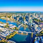 Leafy City Retreat Indooroopilly