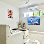 Stunning 3-bedroom Townhouse Holiday home Brisbane