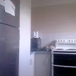 Grizzly Damo\'S Nft Gallery Apartment