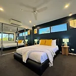 Spacious 4br Near Sunnybank With Modern Amenities Apartment