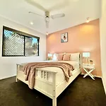 Apartment Spacious 4br Near Sunnybank With Modern Amenities