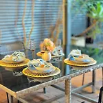 Spacious 4br Near Sunnybank With Modern Amenities Apartment *