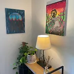 3br Comfy Home, Gym & Garden In