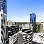 City Lux 2Bed Apt, Parking, Pool