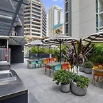 City Lux 2Bed Apt, Parking, Pool